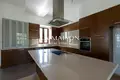 4 bedroom house 340 m² Lythrodontas, Cyprus