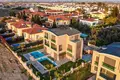 Дом 5 комнат 250 м² Серик, Турция