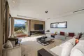 4-Schlafzimmer-Villa 297 m² Marbella, Spanien