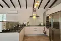 4 bedroom house 200 m² Chloraka, Cyprus