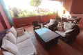 Wohnung 3 Schlafzimmer 261 m² Estepona, Spanien