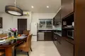 Villa mit 2 Schlafzimmern 90 m² Rawai, Thailand