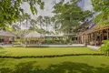 villa de 7 chambres 1 999 m² Kerobokan, Indonésie