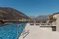 2-Schlafzimmer-Penthouse 192 m² Dobrota, Montenegro