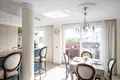 Wohnung 2 Schlafzimmer 176 m² Estepona, Spanien