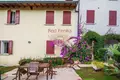 Mieszkanie 3 pokoi 100 m² Desenzano del Garda, Włochy