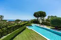 Haus 5 Schlafzimmer 868 m² Malaga, Spanien