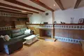 5-Schlafzimmer-Villa 440 m² Calp, Spanien