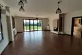 4-Schlafzimmer-Villa 220 m² Thermi, Griechenland