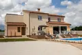 villa de 5 dormitorios 358 m² Grad Pula, Croacia