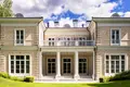 4 bedroom house 624 m² Soloslovo, Russia