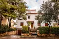 Cottage 6 bedrooms 380 m² Athens, Greece