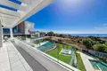 4 bedroom apartment 200 m² Artola, Spain