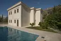 5 bedroom villa 668 m² Katun Rezevici, Montenegro