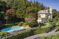Mieszkanie 4 pokoi 235 m² Lago Maggiore, Włochy