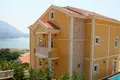 Villa de 4 dormitorios 393 m² Becici, Montenegro