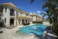 Villa 4 chambres 250 m² Agía Nápa, Chypre