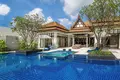 Villa de tres dormitorios 204 m² Phuket, Tailandia