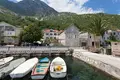 Commercial property 382 m² in Strp, Montenegro