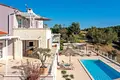 5 bedroom villa 300 m² Grad Pula, Croatia