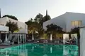 Kompleks mieszkalny Large gated complex of villas with swimming pools at 300 meters from the beaches, Oroklini, Cyprus