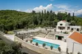 Villa 6 habitaciones 558 m² Radovici, Montenegro