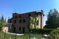 Отель 600 м² Терни, Италия