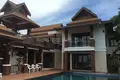 villa de 5 chambres 720 m² Rawai, Thaïlande