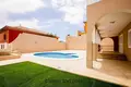 4 bedroom house 237 m² Adeje, Spain