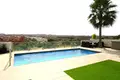 Villa de tres dormitorios 118 m² Orihuela, España
