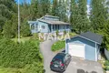 3 bedroom house 145 m² Maentsaelae, Finland