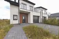4 bedroom house 178 m² Lesznowola, Poland
