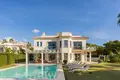 5 bedroom villa 491 m² Marbella, Spain