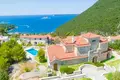 Casa 4 habitaciones 228 m² Lustica, Montenegro