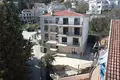 Casa 14 habitaciones 1 000 m² Budva, Montenegro