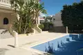 5 bedroom house 710 m² Oroklini, Cyprus