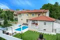 Villa 4 chambres 230 m² Porec, Croatie