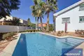 Dom drewniany w stylu górskim 417 m² Alicante, Hiszpania