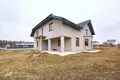 Casa 6 habitaciones 325 m² Smalyavichy, Bielorrusia