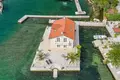 Villa de 4 dormitorios 165 m² Dobrota, Montenegro