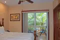 2 bedroom condo 99 m² West Bay, Honduras