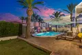 4-Schlafzimmer-Villa 141 m² Torrevieja, Spanien