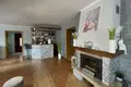 Casa 280 m² Lugi, Polonia