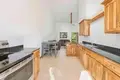 Condo 8 bedrooms 440 m² Sandy Bay, Honduras