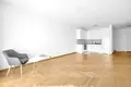 Коммерческое помещение 80 м² Варшава, Польша