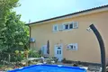 Dom 5 pokojów 220 m² Soline, Chorwacja