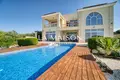 4 bedroom house 368 m² Tala, Cyprus