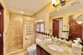 Кондо 2 спальни 106 м² West Bay, Гондурас