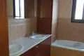 villa de 5 dormitorios  Demos Agiou Athanasiou, Chipre