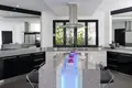 5-Schlafzimmer-Villa 800 m² Kutuh, Indonesien